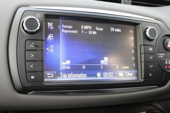 TOYOTA YARIS 1.5 VVT-h Icon Hatchback 5dr Petrol Hybrid E-CVT Euro 6 (101 ps)
