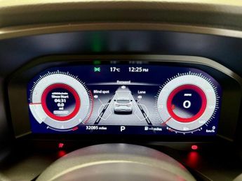 NISSAN QASHQAI 1.3 DIG-T MHEV Tekna SUV 5dr Petrol Hybrid XTRON Euro 6 (s/s) (1