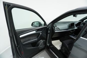 AUDI Q5 2.0 TDI 40 S line SUV 5dr Diesel S Tronic quattro Euro 6 (s/s) (