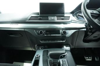AUDI Q5 2.0 TDI 40 S line SUV 5dr Diesel S Tronic quattro Euro 6 (s/s) (