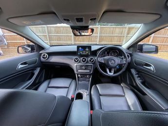 MERCEDES-BENZ A-CLASS 1.5 A180d Sport (Premium) Hatchback 5dr Diesel 7G-DCT Euro 6 (s/