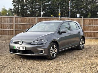 VOLKSWAGEN E-GOLF 35.8kWh e-Golf Hatchback 5dr Electric Auto (136 ps)