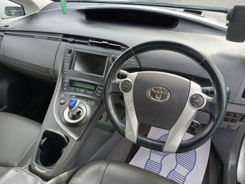 TOYOTA PRIUS 1.8 VVT-h T Spirit Hatchback 5dr Petrol Hybrid CVT Euro 5 (s/s) 