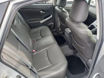 TOYOTA PRIUS 1.8 VVT-h T Spirit Hatchback 5dr Petrol Hybrid CVT Euro 5 (s/s) 