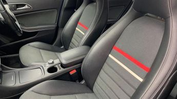MERCEDES-BENZ A-CLASS 1.5 A180 CDI SE Hatchback 5dr Diesel 7G-DCT Euro 5 (s/s) (109 ps