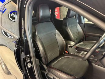FORD KUGA 2.5 EcoBoost Duratec 14.4kWh ST-Line SUV 5dr Petrol Plug-in Hybr