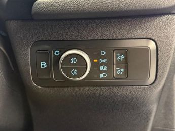 FORD KUGA 2.5 EcoBoost Duratec 14.4kWh ST-Line SUV 5dr Petrol Plug-in Hybr