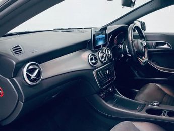 MERCEDES-BENZ CLA 2.1 CLA220 CDI AMG Sport Coupe 4dr Diesel 7G-DCT Euro 6 (s/s) (1