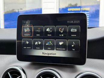 MERCEDES-BENZ 180 1.6 GLA200 Sport (Executive) SUV 5dr Petrol 7G-DCT Euro 6 (s/s) 