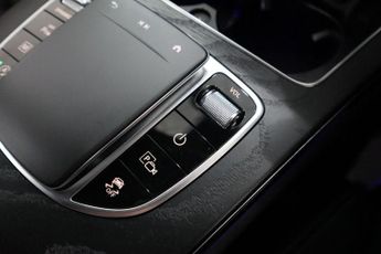 MERCEDES-BENZ GLC 2.0 GLC300d AMG Line (Premium) Coupe 5dr Diesel G-Tronic+ 4MATIC