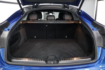MERCEDES-BENZ GLC 2.0 GLC300d AMG Line (Premium) Coupe 5dr Diesel G-Tronic+ 4MATIC