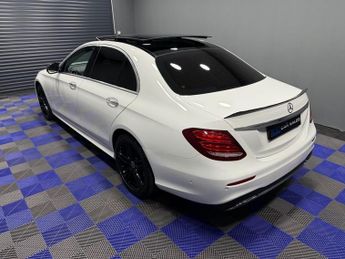 MERCEDES-BENZ E-CLASS 2.0 E220d AMG Line (Premium) Saloon 4dr Diesel G-Tronic+ Euro 6 