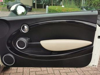 MINI CONVERTIBLE 1.6 Cooper Convertible 2dr Petrol Manual Euro 4 (115 ps)