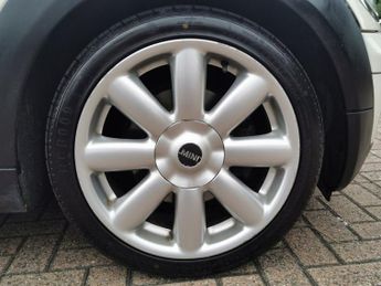 MINI CONVERTIBLE 1.6 Cooper Convertible 2dr Petrol Manual Euro 4 (115 ps)