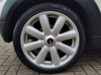 MINI CONVERTIBLE 1.6 Cooper Convertible 2dr Petrol Manual Euro 4 (115 ps)
