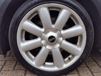 MINI CONVERTIBLE 1.6 Cooper Convertible 2dr Petrol Manual Euro 4 (115 ps)