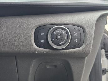 FORD TRANSIT CUSTOM 2.0 280 EcoBlue Limited Panel Van 5dr Diesel Auto L1 H1 Euro 6 (