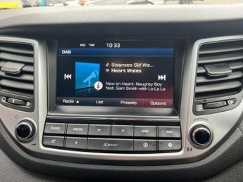 HYUNDAI TUCSON 2.0 CRDi Premium SUV 5dr Diesel Auto 4WD Euro 6 (185 ps)