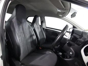 TOYOTA AYGO 1.0 VVT-i x-pression x-wave 5dr Petrol Manual Euro 5 Euro 5 (68 