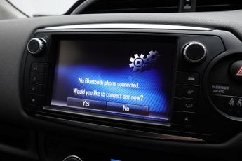 TOYOTA YARIS 1.5 VVT-h Icon Hatchback 5dr Petrol Hybrid E-CVT Euro 6 (s/s) (1