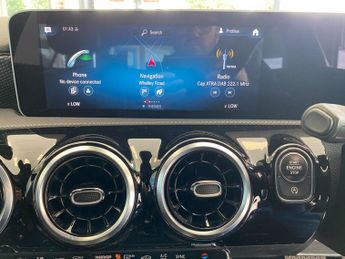 MERCEDES-BENZ A CLASS 1.5 A180d Sport (Executive) Hatchback 5dr Diesel 7G-DCT Euro 6 (