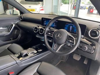 MERCEDES-BENZ A CLASS 1.5 A180d Sport (Executive) Hatchback 5dr Diesel 7G-DCT Euro 6 (