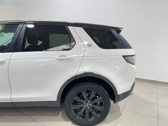 LAND ROVER DISCOVERY SPORT 2.0 TD4 HSE SUV 5dr Diesel Auto 4WD Euro 6 (s/s) (180 ps)