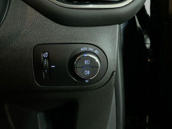 VAUXHALL CROSSLAND 1.5 Turbo D Ultimate SUV 5dr Diesel Auto Euro 6 (s/s) (120 ps)