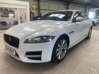 Jaguar XF 2.0i R-Sport GPF Saloon 4dr Petrol Auto AWD Euro 6 (s/s) (300 ps