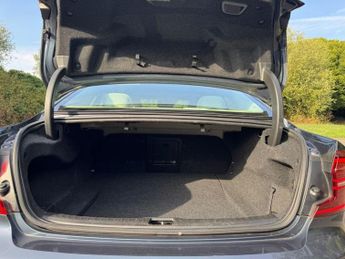 VOLVO S60 2.0 T5 Inscription Plus Saloon 4dr Petrol Auto Euro 6 (s/s) (250