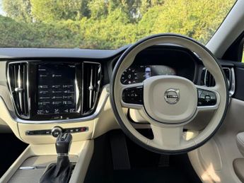 VOLVO S60 2.0 T5 Inscription Plus Saloon 4dr Petrol Auto Euro 6 (s/s) (250