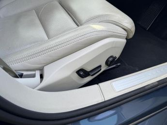 VOLVO S60 2.0 T5 Inscription Plus Saloon 4dr Petrol Auto Euro 6 (s/s) (250