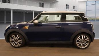 MINI HATCH 1.5 Cooper Seven Hatchback 3dr Petrol Manual Euro 6 (s/s) (136 p