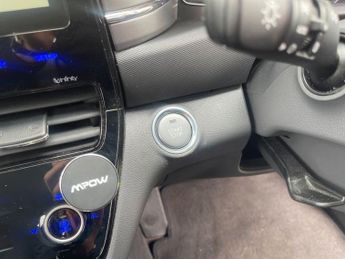HYUNDAI IONIQ 38.3kWh Premium Hatchback 5dr Electric Auto (136 ps)