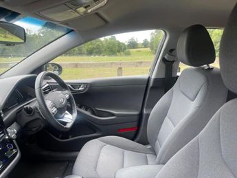 HYUNDAI IONIQ 38.3kWh Premium Hatchback 5dr Electric Auto (136 ps)