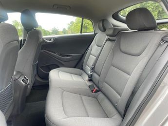 HYUNDAI IONIQ 38.3kWh Premium Hatchback 5dr Electric Auto (136 ps)