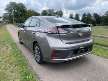 HYUNDAI IONIQ 38.3kWh Premium Hatchback 5dr Electric Auto (136 ps)