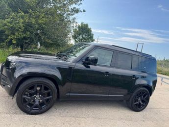 LAND ROVER DEFENDER 2.0 SD4 SE SUV 5dr Diesel Auto 4WD Euro 6 (s/s) (240 ps)