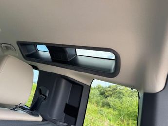 LAND ROVER DEFENDER 2.0 SD4 SE SUV 5dr Diesel Auto 4WD Euro 6 (s/s) (240 ps)