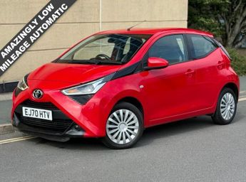 Toyota AYGO 1.0 VVT-i x-play Hatchback 5dr Petrol x-shift Euro 6 (Safety Sen