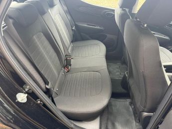 HYUNDAI I10 1.0 SE Connect Hatchback 5dr Petrol Auto Euro 6 (s/s) (67 ps)