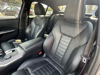 BMW 3 SERIES 2.0 320d M Sport Saloon 4dr Diesel Auto Euro 6 (s/s) (190 ps)