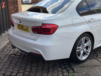 BMW 3 SERIES 2.0 320i M Sport Saloon 4dr Petrol Auto Euro 6 (s/s) (184 ps)