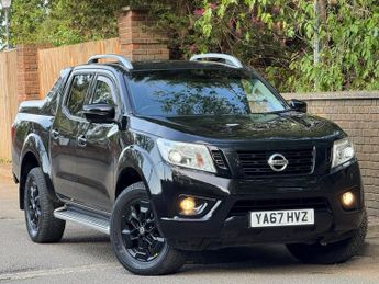Nissan Navara 2.3 dCi Tekna Pickup Double Cab 4dr Diesel Auto 4WD Euro 6 (190 