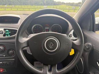 RENAULT CLIO 1.5 dCi Dynamique Hatchback 5dr Diesel Manual Euro 4 (86 ps)