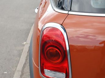 MINI COUNTRYMAN 1.5 Cooper SUV 5dr Petrol Auto 6Spd ALL4 Euro 6 (s/s) (136 ps)