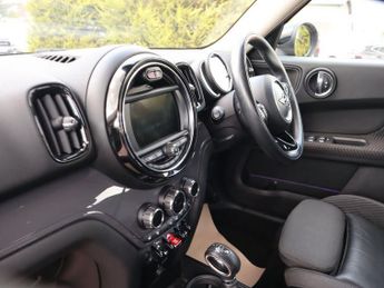 MINI COUNTRYMAN 1.5 Cooper SUV 5dr Petrol Auto 6Spd ALL4 Euro 6 (s/s) (136 ps)