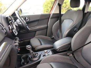 MINI COUNTRYMAN 1.5 Cooper SUV 5dr Petrol Auto 6Spd ALL4 Euro 6 (s/s) (136 ps)