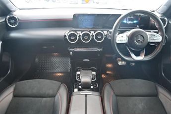 MERCEDES-BENZ A-CLASS 2.0 A250 AMG Line Hatchback 5dr Petrol 7G-DCT Euro 6 (s/s) (224 
