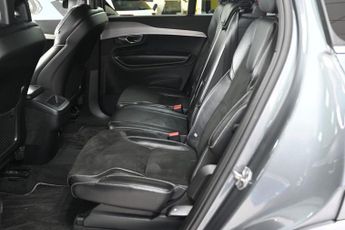 VOLVO XC90 2.0 D5 PowerPulse R-Design SUV 5dr Diesel Auto 4WD Euro 6 (s/s) 